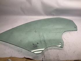 670157148 Maserati 23-24 Grecale Front Right Passenger Door Glass Q
