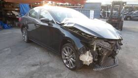 275-10230 Mazda Back Glass Sedan Fits 19-23 3 166809