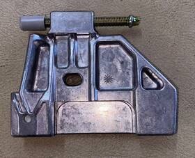 208-720-01-25 Mercedes-benz Front Lh Window Channel Guide - For Clk320 And More
