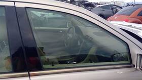 277-59042r Mercedes-benz Passenger Front Door Glass 203 Type C240 Fits 01-04 C-class 88978