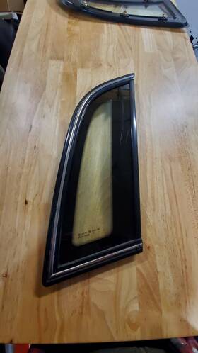 284-05230r Mercury Passenger Quarter Glass For 88-94 Topaz 4 Door 284-05230r Mercury Passenger Quarter Glass For 88-94 Topaz 4 Door