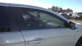 277-10422r Mitsubishi Outlan Sp 2014 Front Door Glass 25652414 277-10422r Mitsubishi Outlan Sp 2014 Front Door Glass 25652414