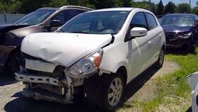 277-10532r Mitsubishi 2015 Mirage Passenger Right Front Door Glass 101190