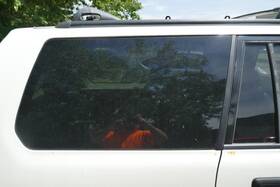 284-58632ar Mitsubishi Passenger Quarter Glass With Privacy Tint Fits 97-04 Montero Sport 1699530