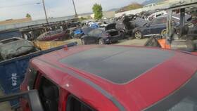 288-10307 Mitsubishi Roof Glass Front Fits 22-25 Outlander 163191