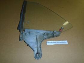3500275 Mopar Original Left Quarter Glass With Molding And Bracket 71-74 Cuda Barracuda 70