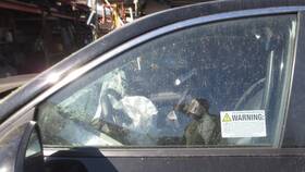 277.da1c25 Nissan Driver Side Front Door Glass Fits 25-27 Kicks Sv 161121