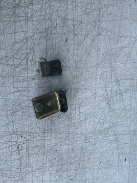 80328-30p00 Nissan 1991 300zx Front Door Window Glass Stopper Pair Right Side Oem