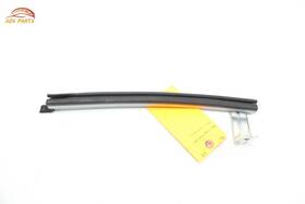 823845rb0a Nissan Kicks Rear Right Side Door Window Forward Guide Retainer Oem 2018-2024