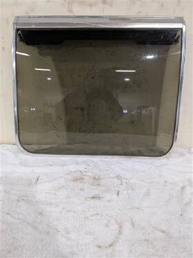 288-04211 Oldsmobile Cutlass 1976 Roof Glass 1045523