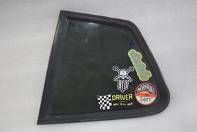 284-50647l Porsche 1985 944 Left Driver Side Rear Quarter Glass Window