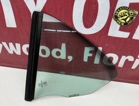 99754311111 Porsche 1999-2012 911 Cabrio Rear Left Driver Side Quarter Window Glass Oem 99754311111 Porsche 1999-2012 911 Cabrio Rear Left Driver Side Quarter Window Glass Oem