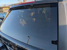 275-59618 Rover Back Glass Privacy Tint Fits 06-09 Range Sport 843624