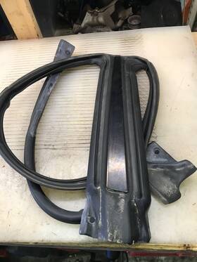63521fe000 Subaru 2002-07 Wrx Wagon Rh Passenger Side Weather Strip Seal Oem