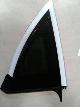 284.ts1l21 Tesla Y 2021 Quarter Glass