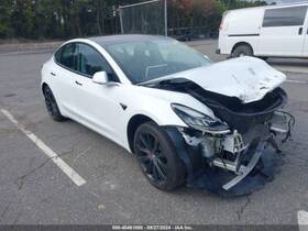 284.ts1p17 Tesla 3 2017 Quarter Glass 625209