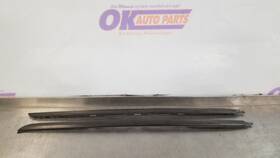 270-10689 Toyota 21 2021 Highlander Exterior Windshield Mouldings