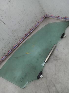 277-10525r Toyota 22 Corolla Cross Xle Front Passenger Right Door Glass