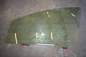 277-50677l Toyota 2012 Prius C Left Driver Front Door Glass Window