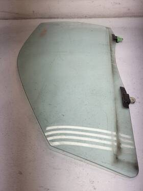 68102-48050 Toyota 2001-2007 Highlander Front Driver Door Glass Window