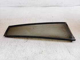 68124-60090 Toyota 93 1994 1995 1996 1997 Land Cruiser Left Rear Door Vent Glass 68124-60090 Toyota 93 1994 1995 1996 1997 Land Cruiser Left Rear Door Vent Glass