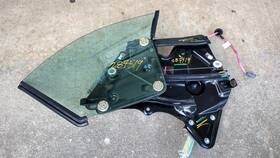 69084-aa010 Toyota 2000-2003 Solara Convertible Left Driver Quarter Window Regulator With Glass