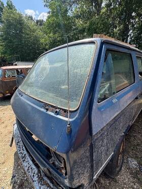 Volkswagen 270-52313 1980 1992 Vanagon Oem Front Windshield Glass