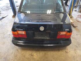 275-58660 Volkswagen Local Pickup Only Back Glass Fits 93-96 Jetta 9752584