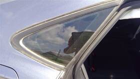 284-10225br Volkswagen Passenger Right Quarter Glass Black Surround Fits 20 Passat 323907