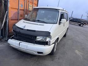 284-58588 Volkswagen Quarter Glass Forward Moveable With Privacy Tint Fits 00-03 Eurovan 628045