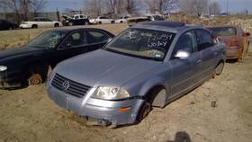 284-58672r Volkswagen Passenger Quarter Glass Sedan Black Moulding Fits 98-99 01-05 Passat 236290