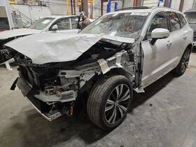 284-10138ar Volvo 18 - 23 Xc60 Passenger Side Quarter Window E853619