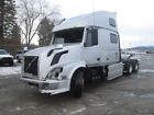 288.vohc12 Volvo Vnl Sleeper Top Center Roof Glass