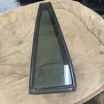 Range Rover 4.6 Hse P38 Driver Left Rear Door Vent Glass Fits 95-98. Fixed Price $62.00.