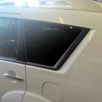 (local Pickup Only) Driver Quarter Glass Black Moulding Privacy Tint Fits 07-13. Fixed Price $124.90.
