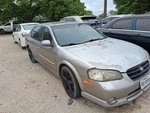 (local Pickup Only) Back Glass Without In Vehicle Communication System Fits 00-0. Fixed Price $109.15.