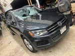 (local Pickup Only) Roof Glass Front Fits 11-17 Touareg 1788934. Fixed Price $349.90.