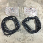 Weatherstrip Front Door Pair Toyota Hilux 4RUNNER Truck GGN15 25 KUN15 TGN16. Fixed Price $160.00.