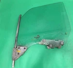 75-79 Lincoln Continental Sdn Left Front Window Door Glass W/vent Oem 3242-23. Fixed Price $1000.00.