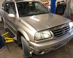 Suzuki XL7 Door Window Glass ( Passenger Front ) 2003-2006. Fixed Price $85.50.