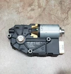 10-15 Jaguar Xj Motor WR09-A88-AA Oem. Fixed Price $37.95.