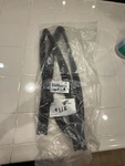 New Oem Hyundai Run Assy-fr Window Glass Right PN:825403X000, Priced At $50. Fixed Price $50.00.